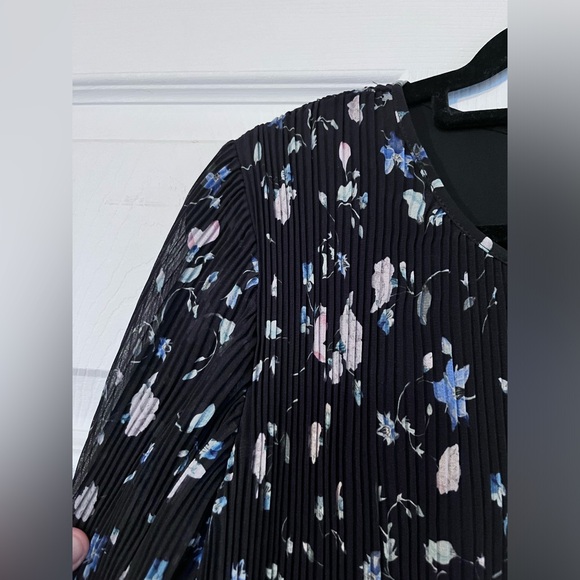 Aritzia Wilfred plissé dress with long sleeves size L large - Picture 10 of 10